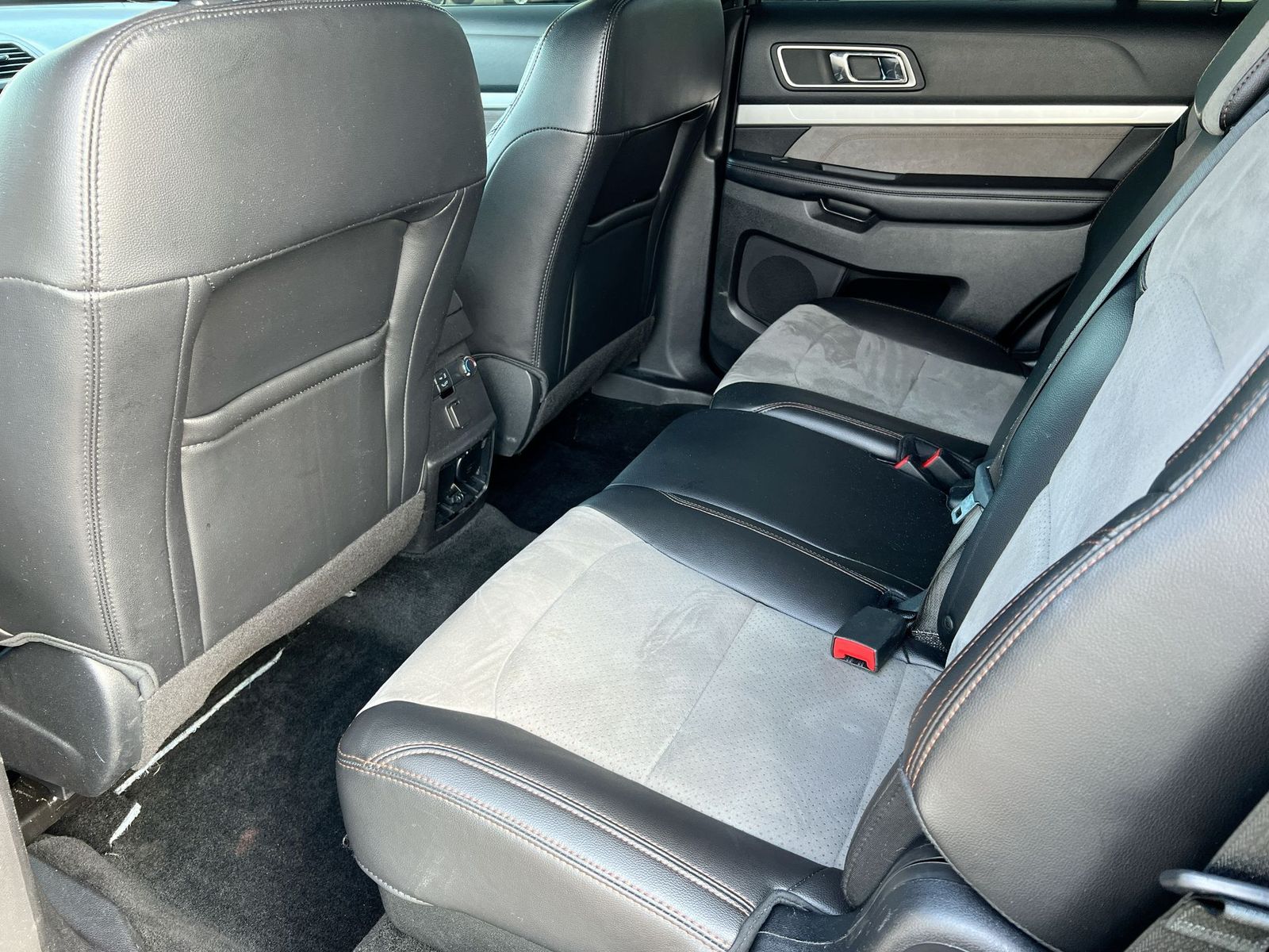 Thumbnail: 2017 Ford Explorer - 18