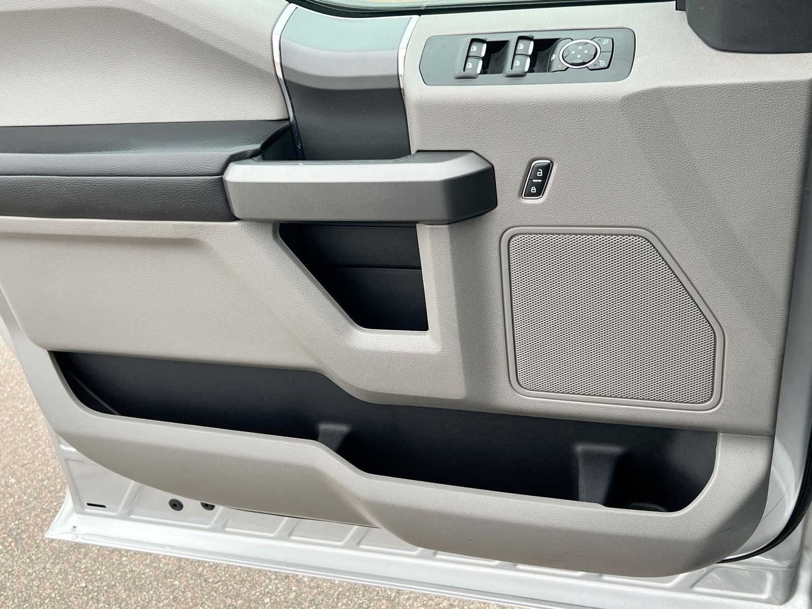 Thumbnail: 2017 Ford F-150 - 29