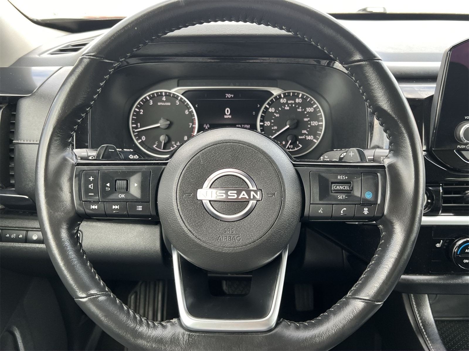 Thumbnail: 2023 Nissan Pathfinder - 23