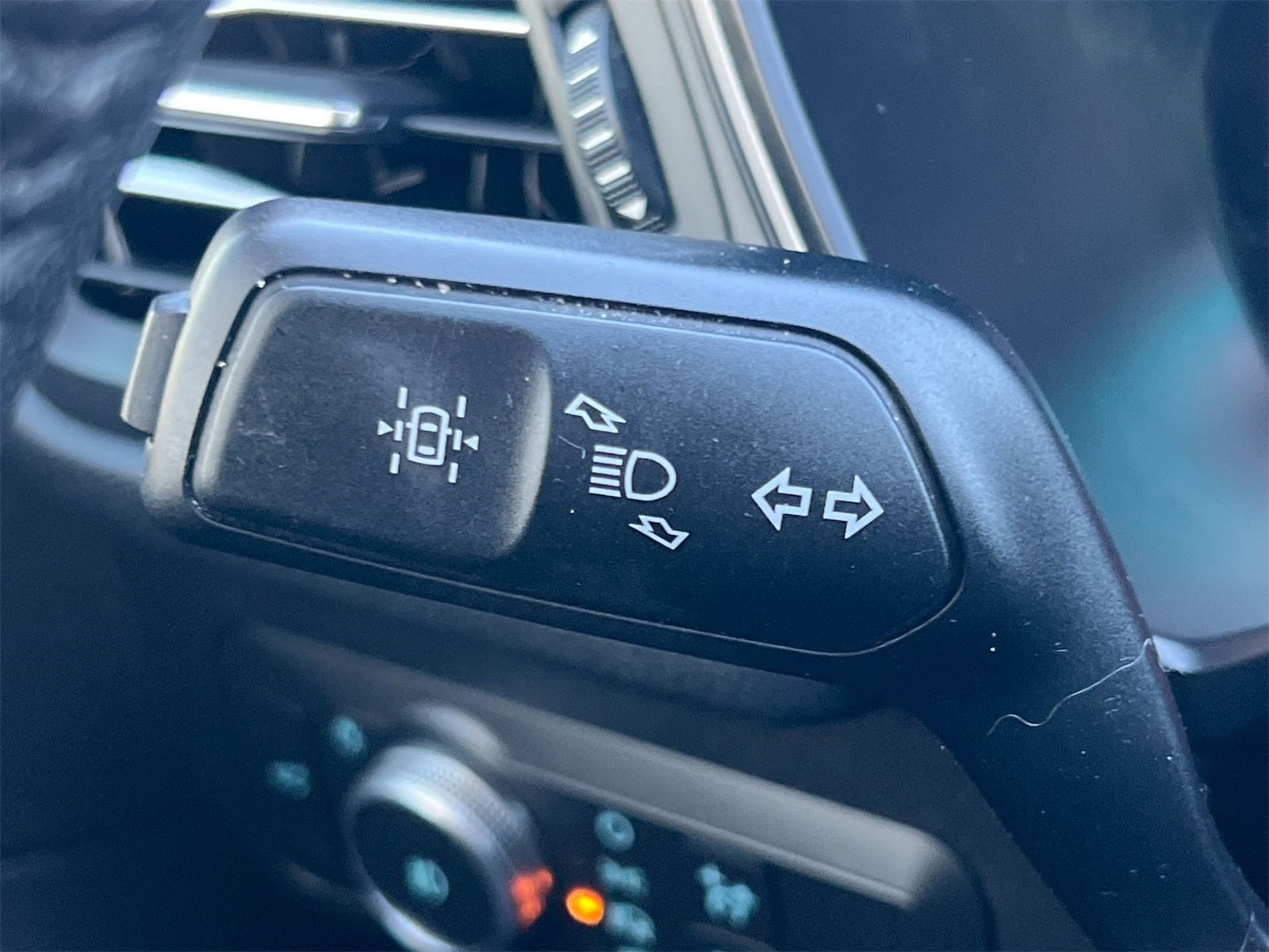 Thumbnail: 2020 Ford Escape - 26