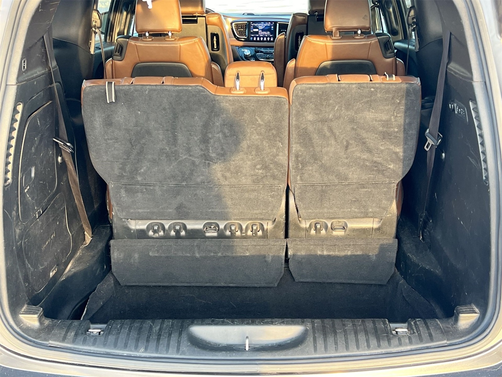 Thumbnail: 2018 Chrysler Pacifica - 34