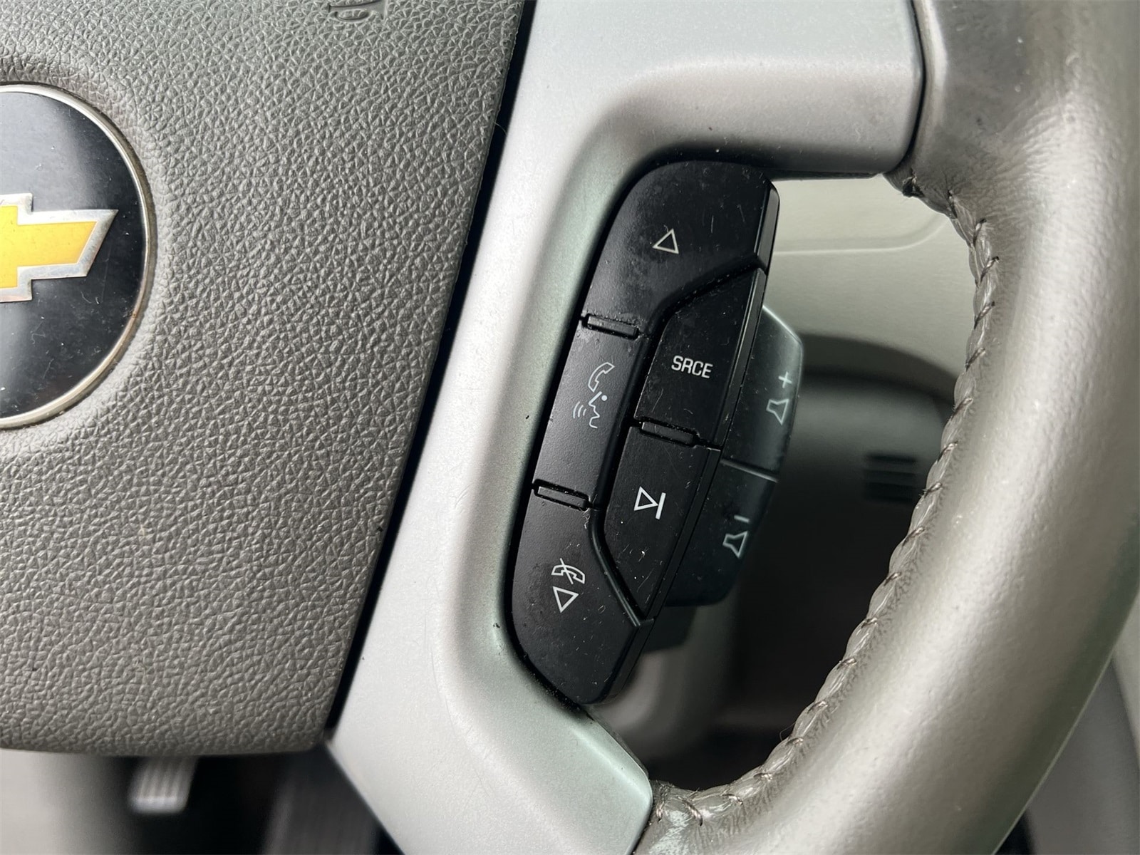 Thumbnail: 2011 Chevrolet Traverse - 24
