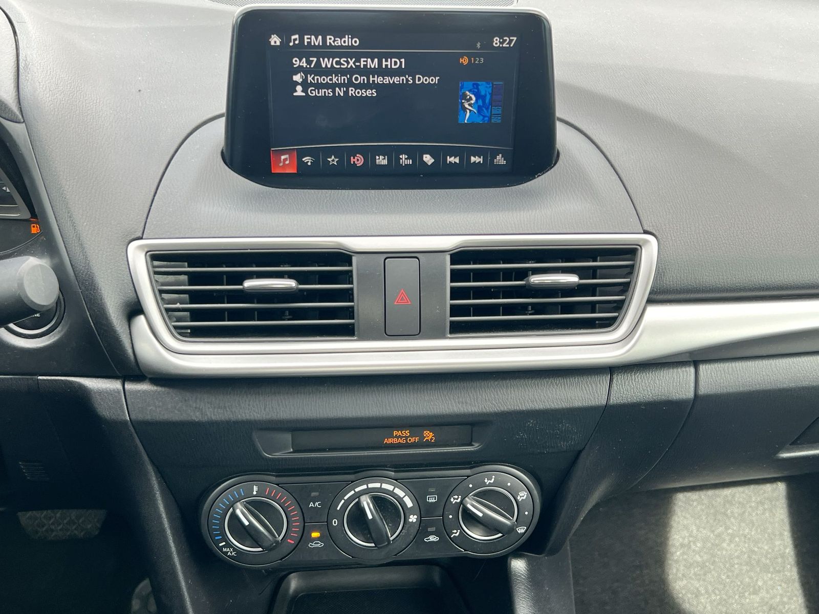 Thumbnail: 2017 Mazda Mazda3 - 27