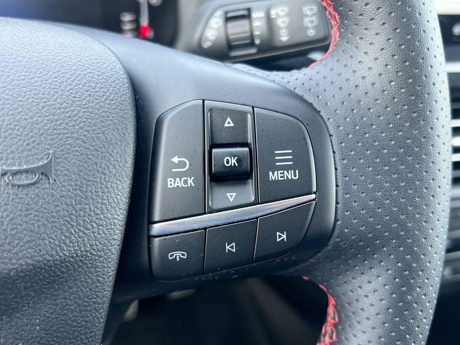 Thumbnail: 2024 Ford Escape - 24