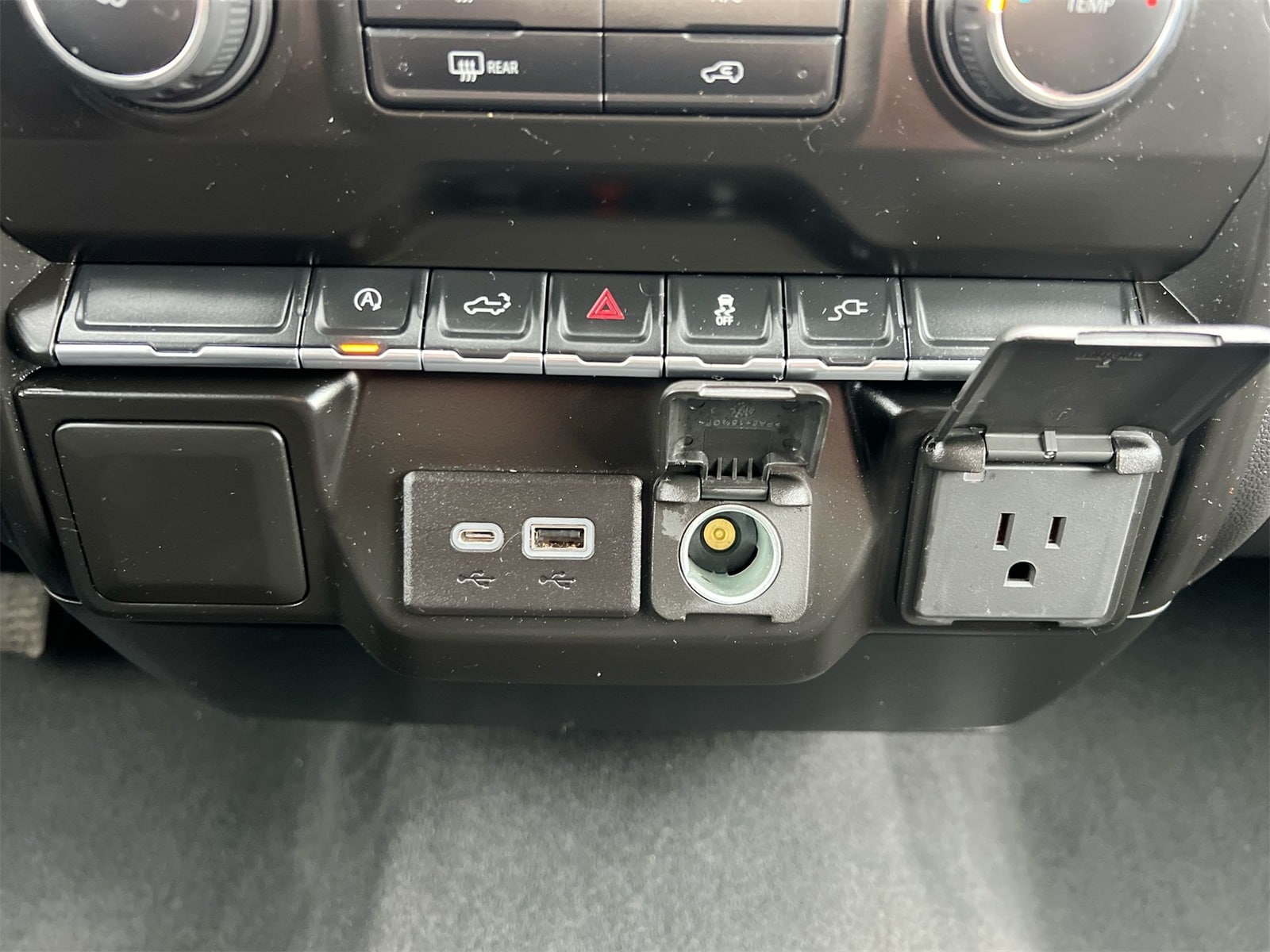 Thumbnail: 2021 Chevrolet Silverado 1500 - 29