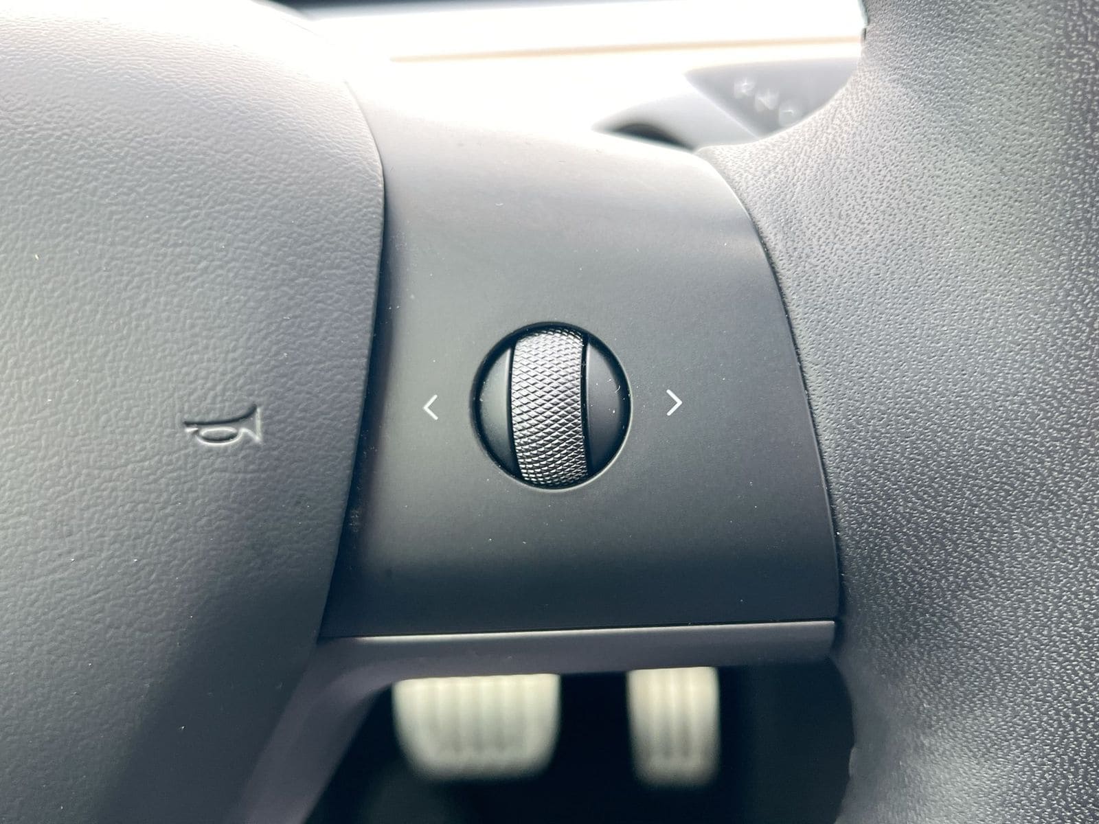 Thumbnail: 2022 Tesla Model Y - 24