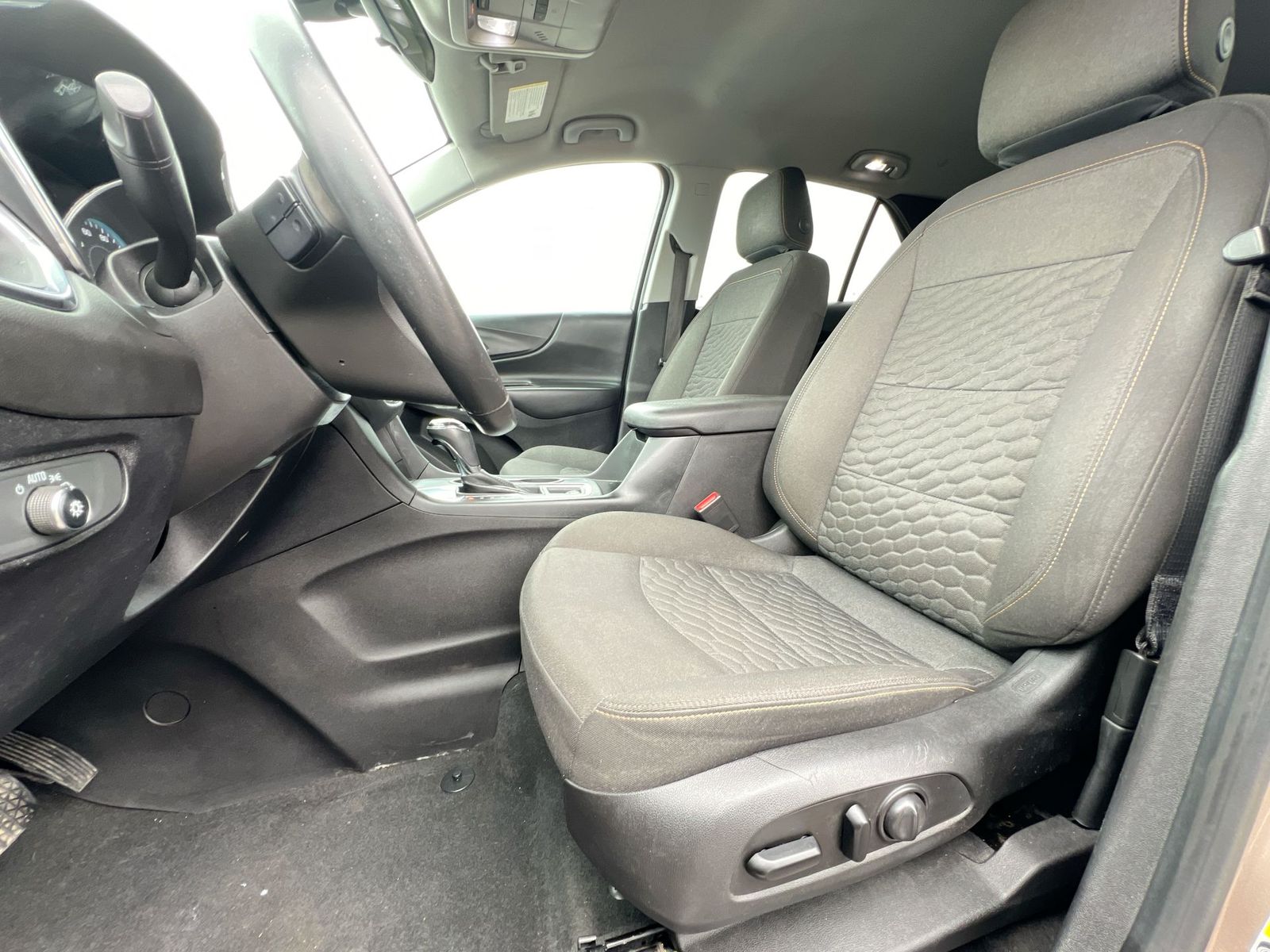 Thumbnail: 2018 Chevrolet Equinox - 16