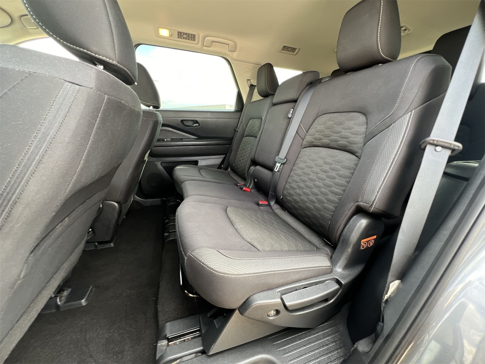 Thumbnail: 2023 Nissan Pathfinder - 20