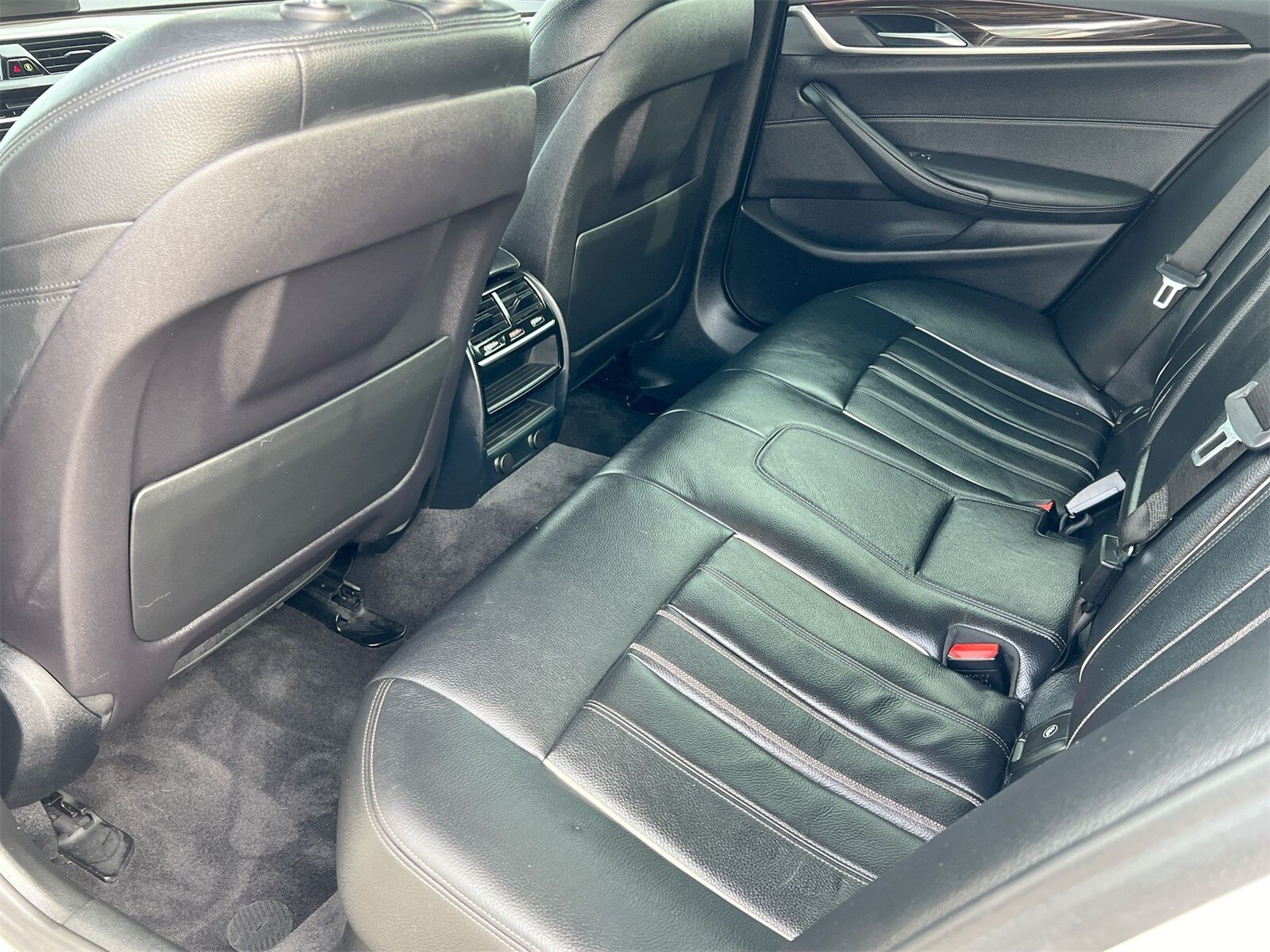 Thumbnail: 2018 BMW 5 Series - 18