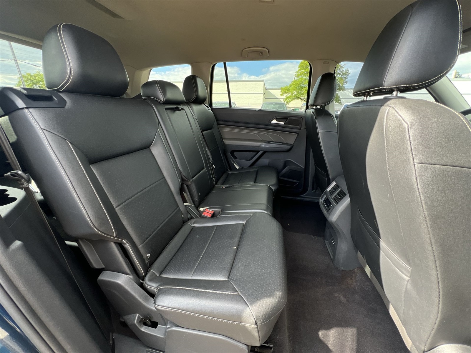Thumbnail: 2021 Volkswagen Atlas - 21
