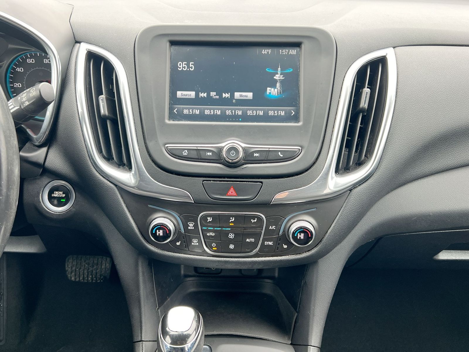 Thumbnail: 2018 Chevrolet Equinox - 27