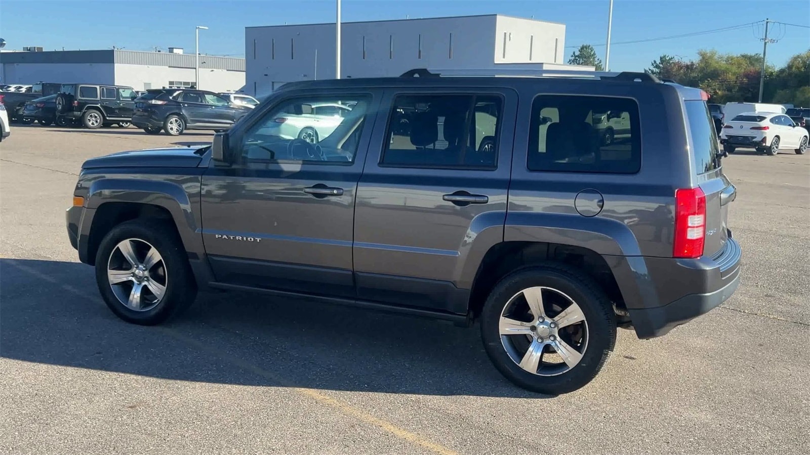 Thumbnail: 2016 Jeep Patriot - 5