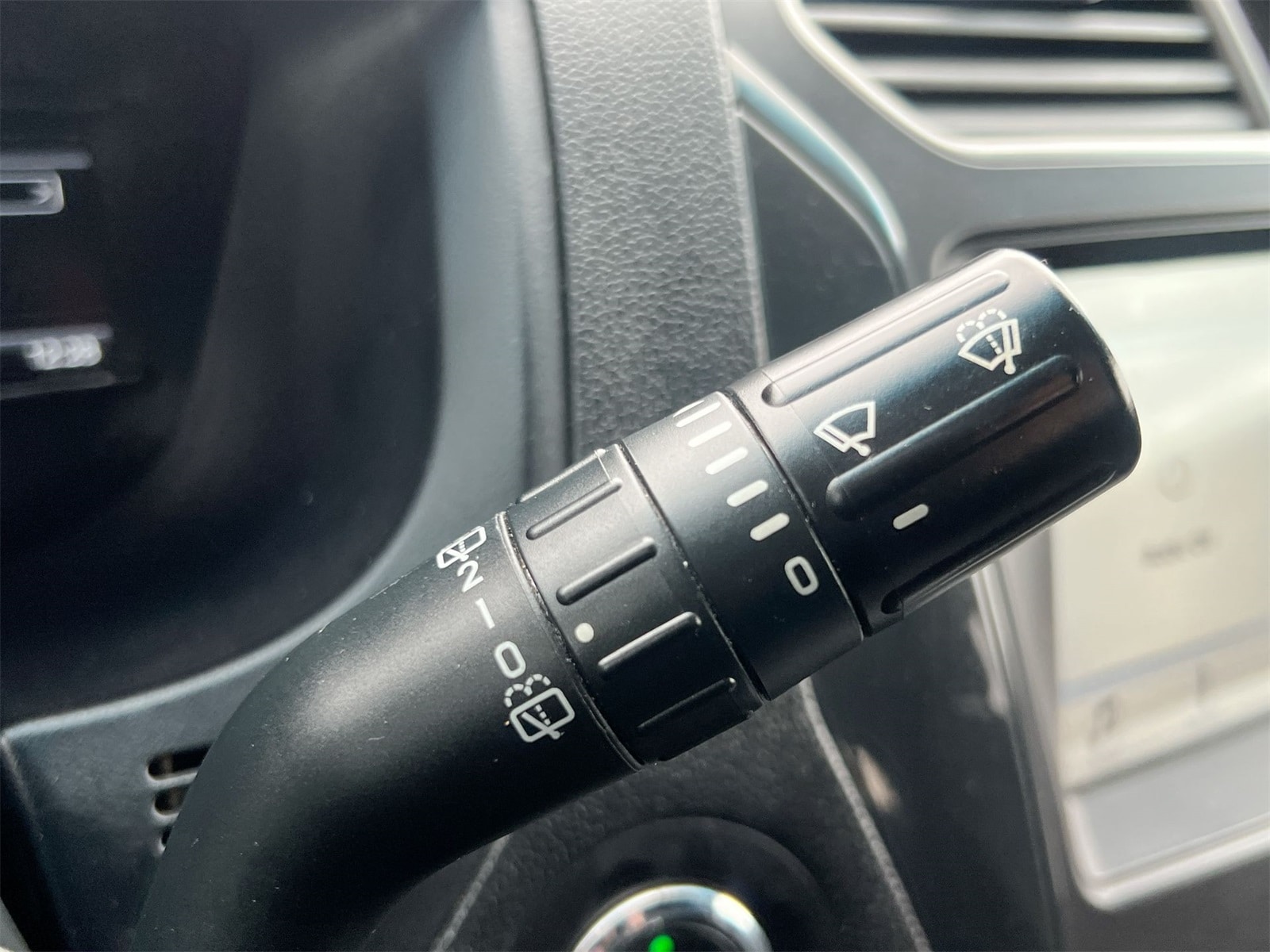 Thumbnail: 2018 Ford Explorer - 26