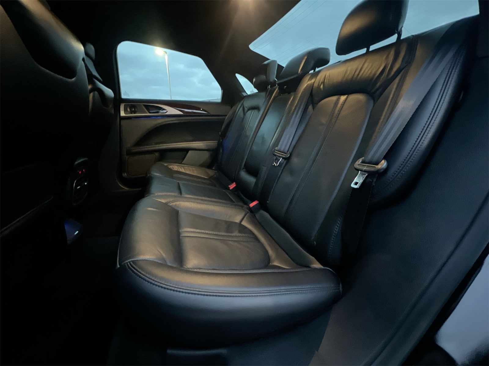 Thumbnail: 2018 Lincoln MKZ - 19