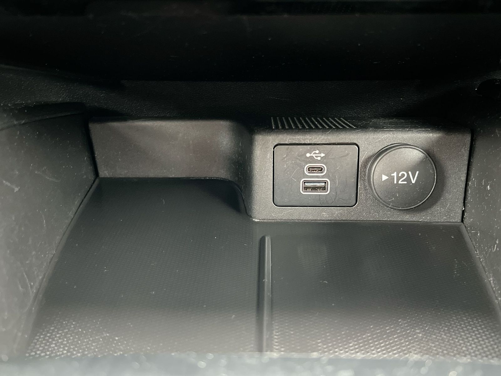 Thumbnail: 2025 Ford Escape - 30