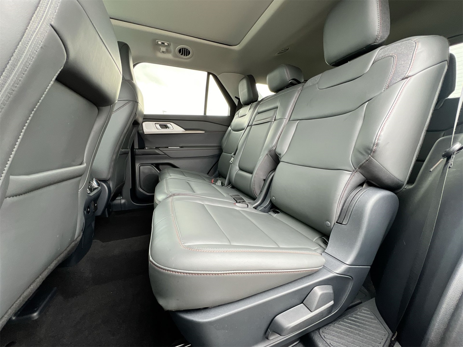 Thumbnail: 2025 Ford Explorer - 19