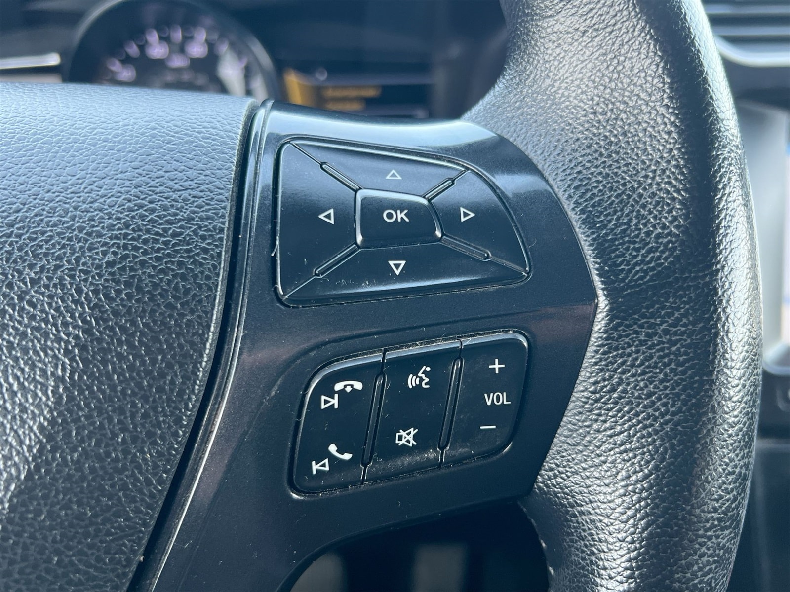 Thumbnail: 2017 Ford Explorer - 24