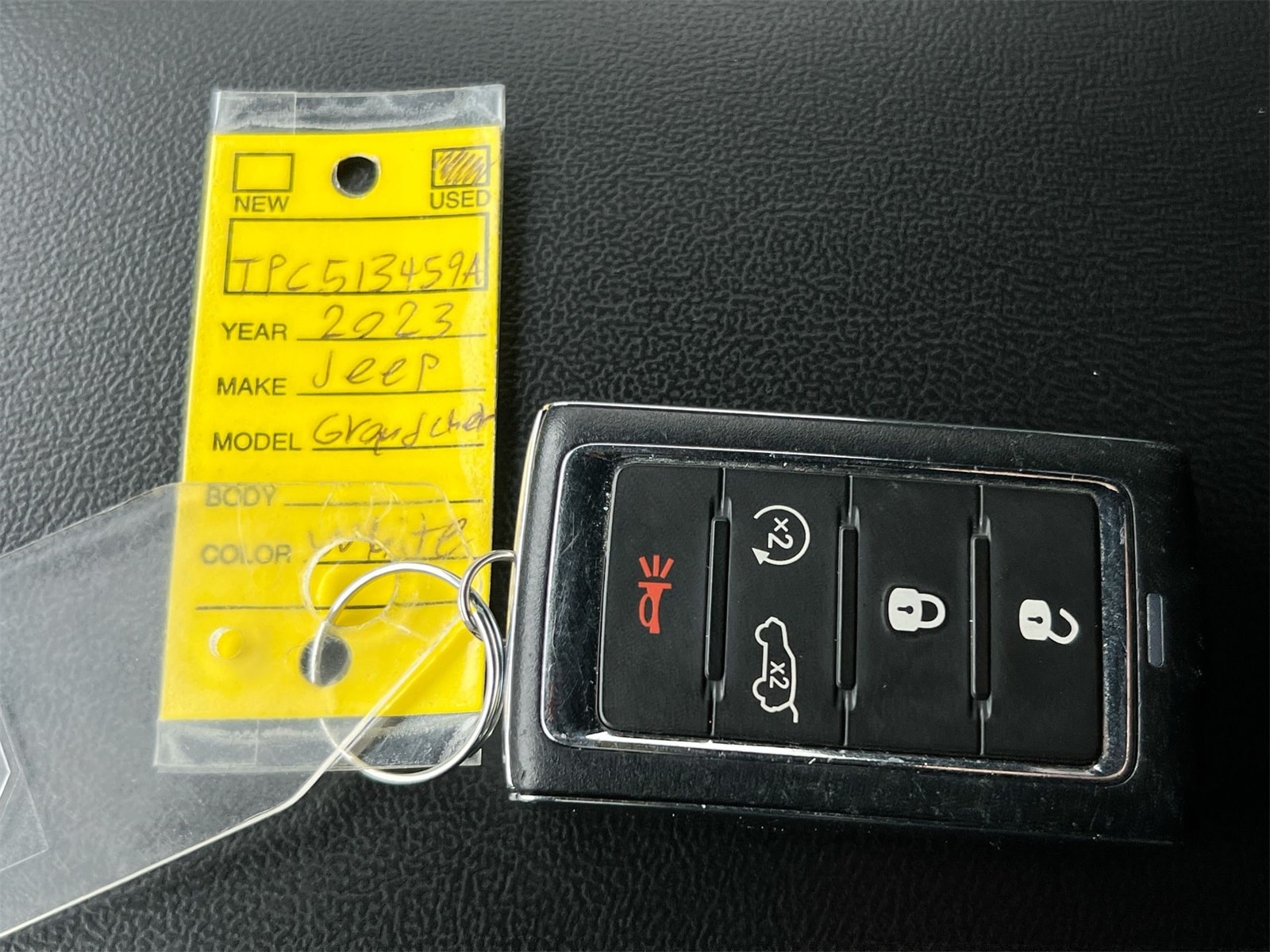 Thumbnail: 2023 Jeep Grand Cherokee - 35