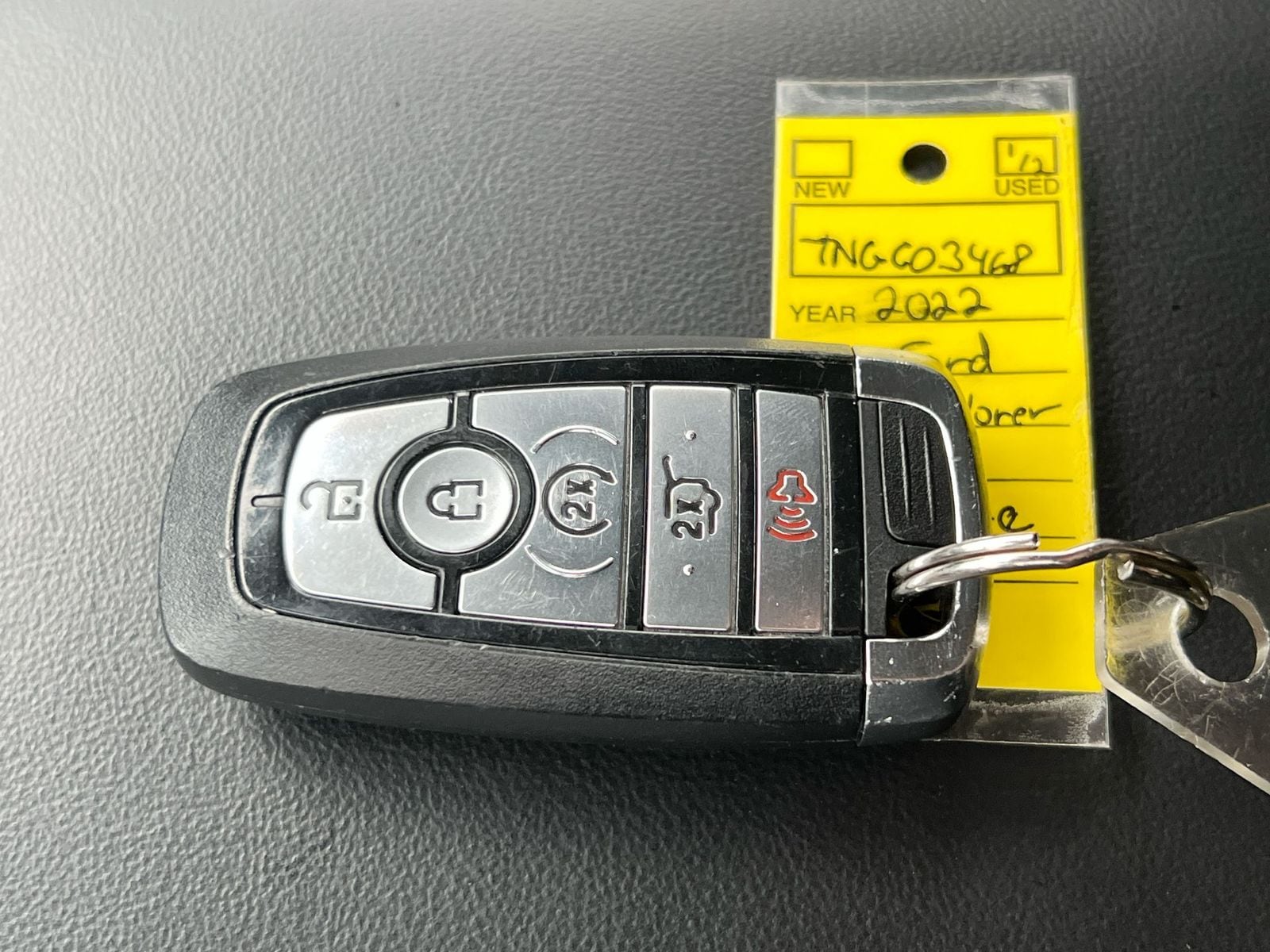 Thumbnail: 2022 Ford Explorer - 34