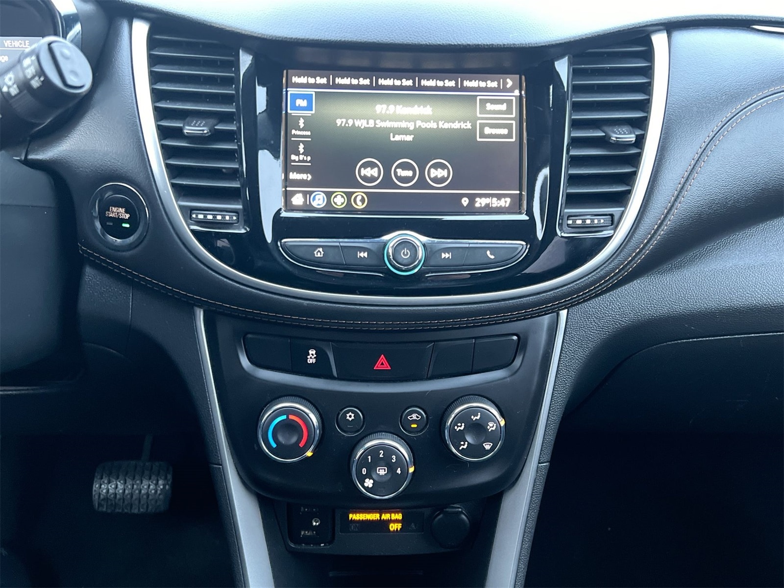 Thumbnail: 2019 Chevrolet Trax - 27