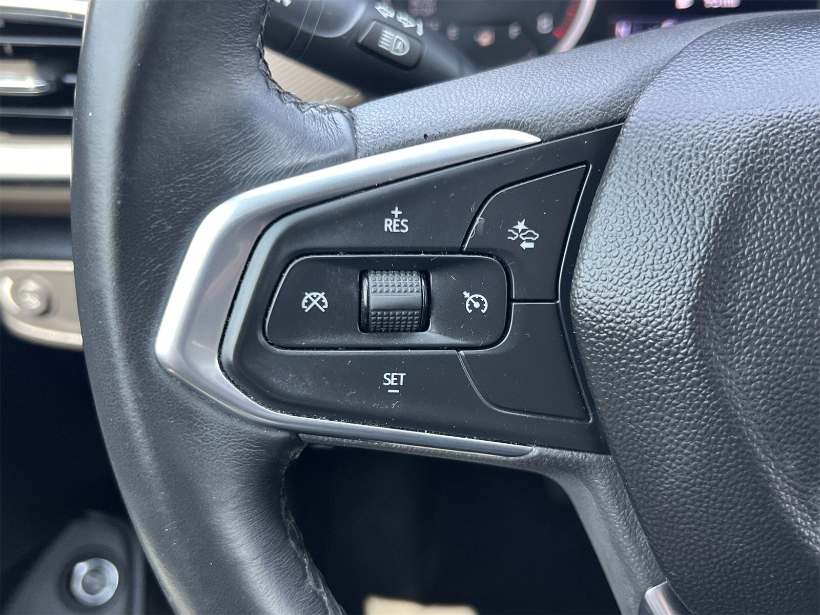 Thumbnail: 2019 Chevrolet Trax - 24