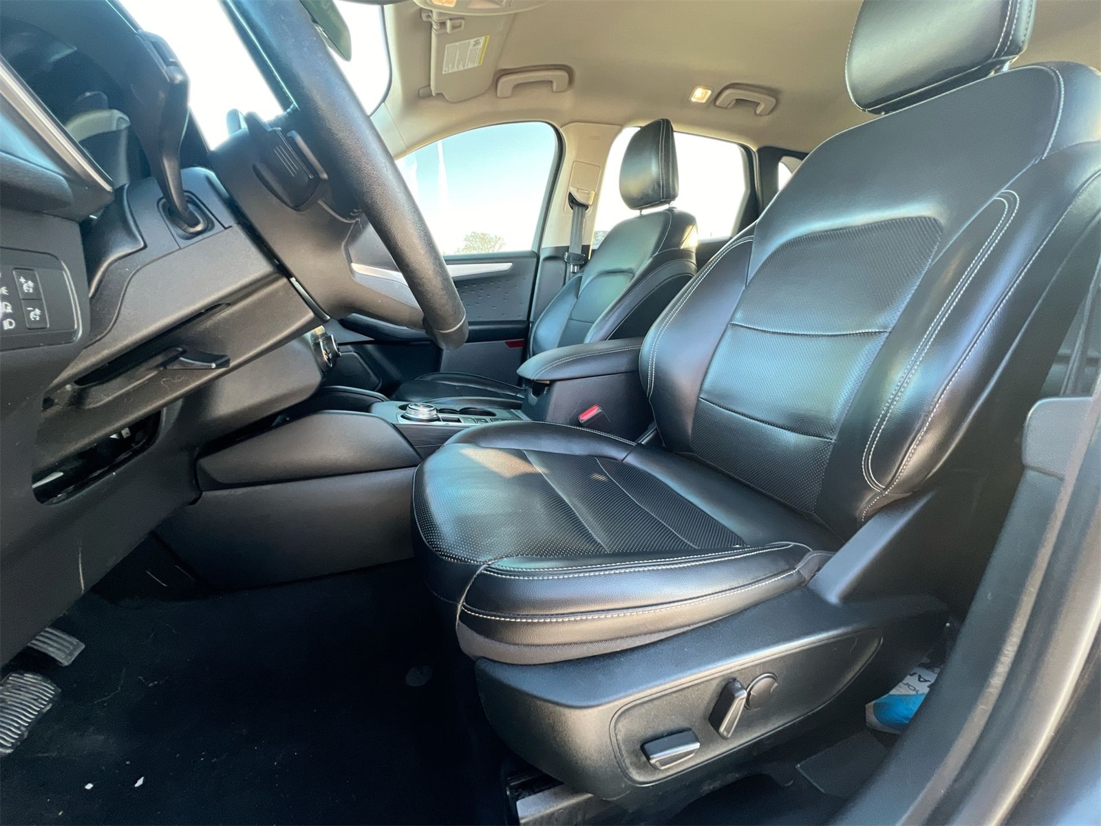 Thumbnail: 2020 Ford Escape - 16