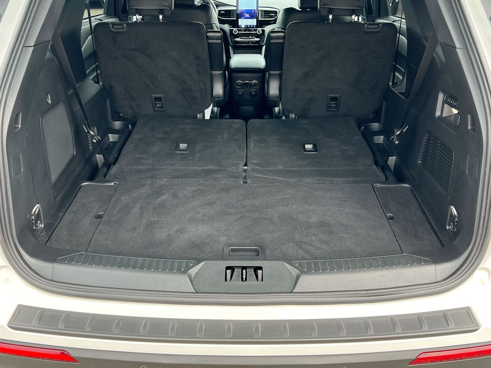 Thumbnail: 2024 Ford Explorer - 33