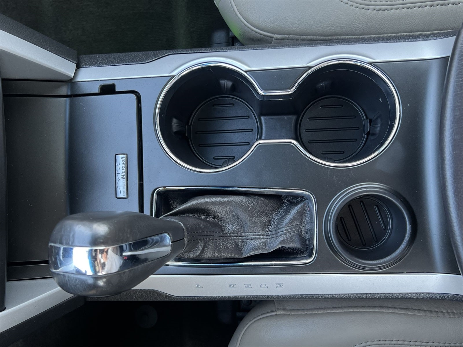 Thumbnail: 2015 Ford Explorer - 31