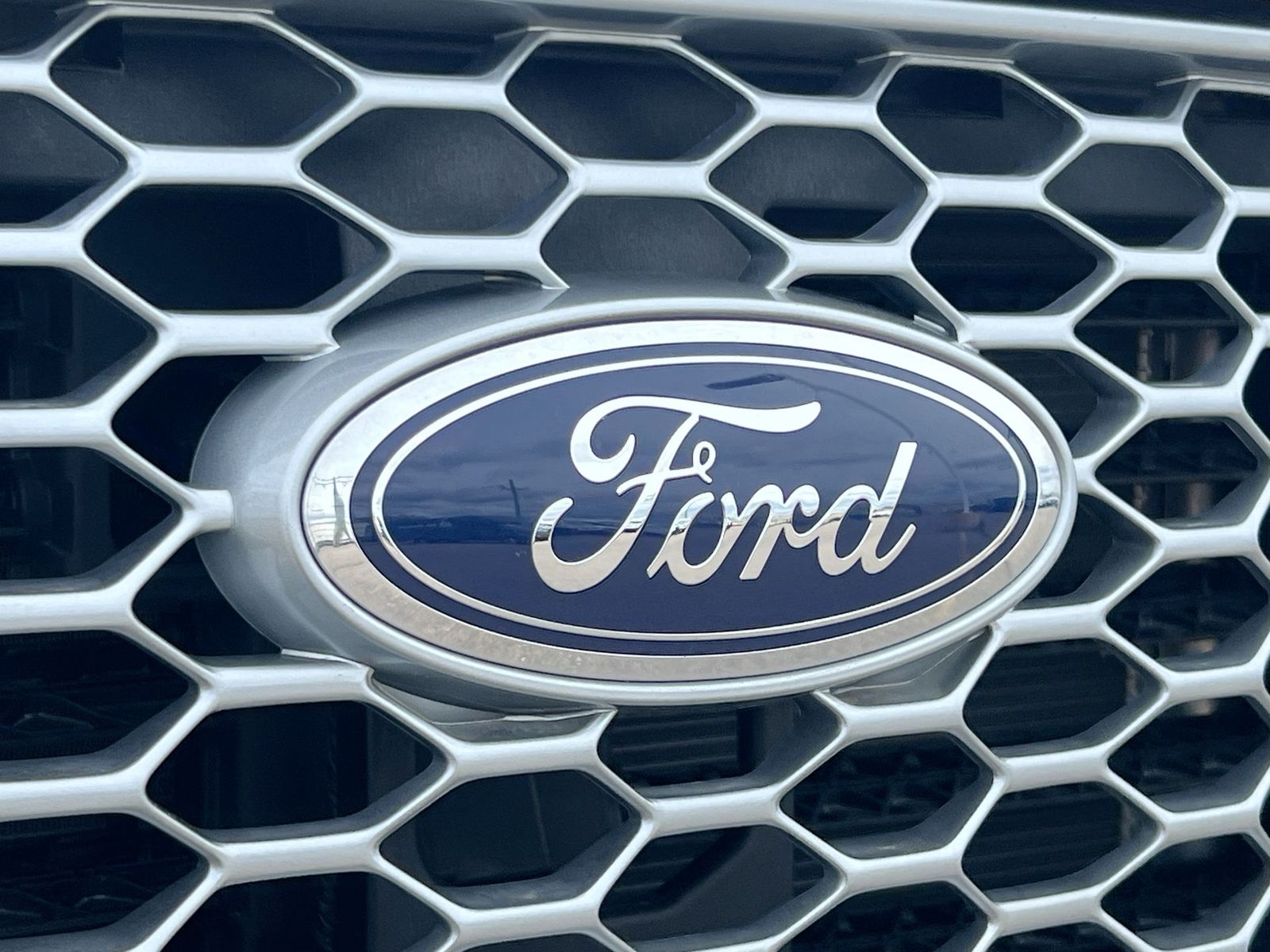 Thumbnail: 2023 Ford Edge - 12