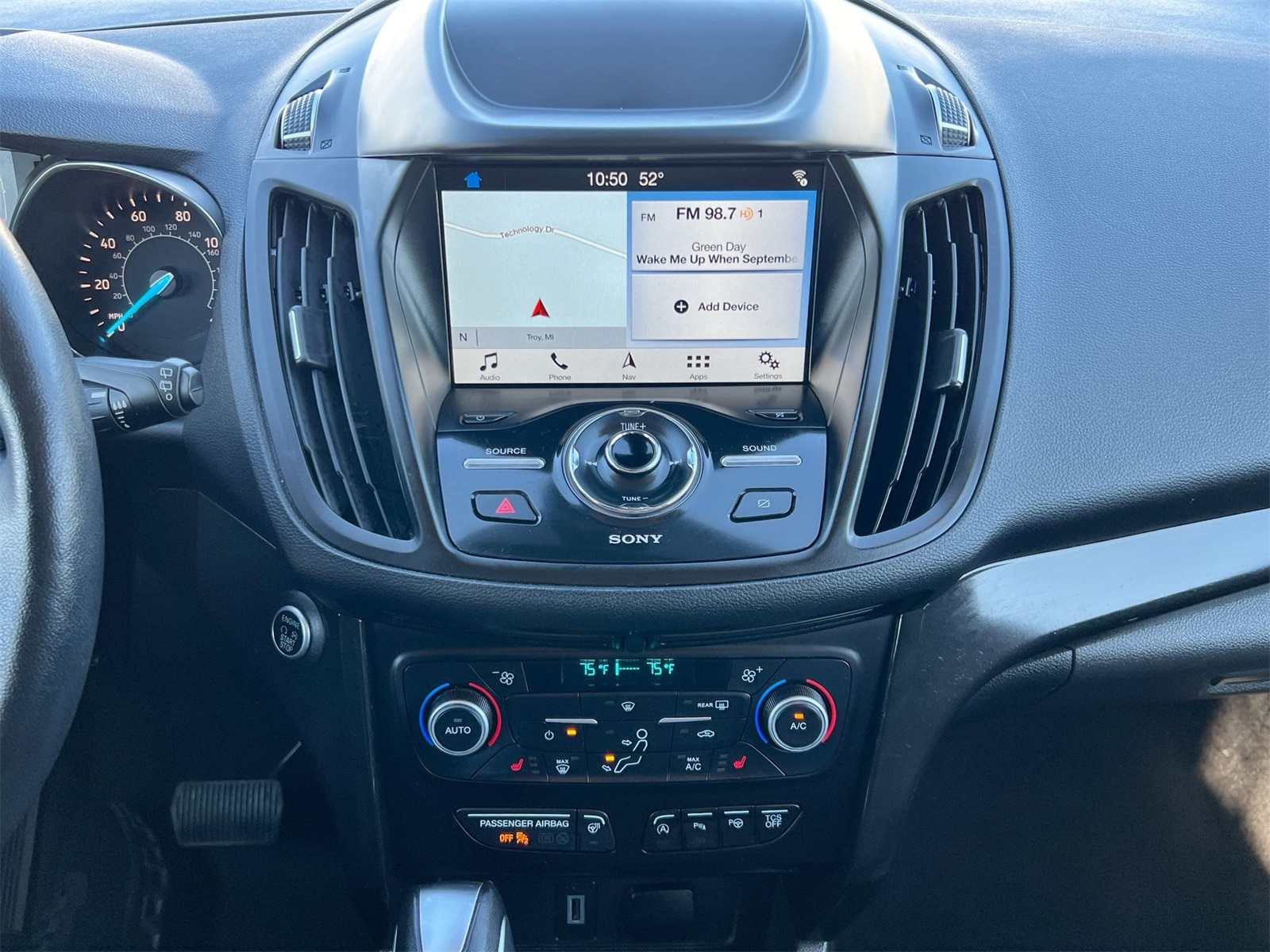 Thumbnail: 2019 Ford Escape - 28