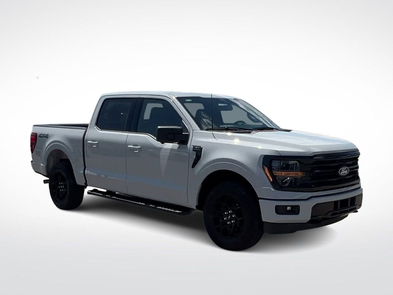 2024 Ford F-150 XLT photo 2