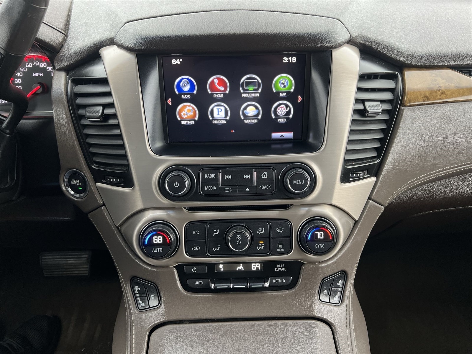 Thumbnail: 2016 GMC Yukon - 28