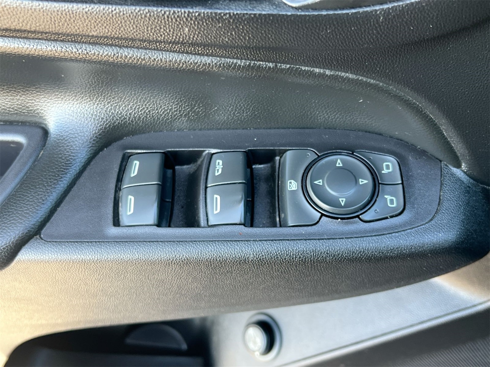 Thumbnail: 2019 Chevrolet Equinox - 18