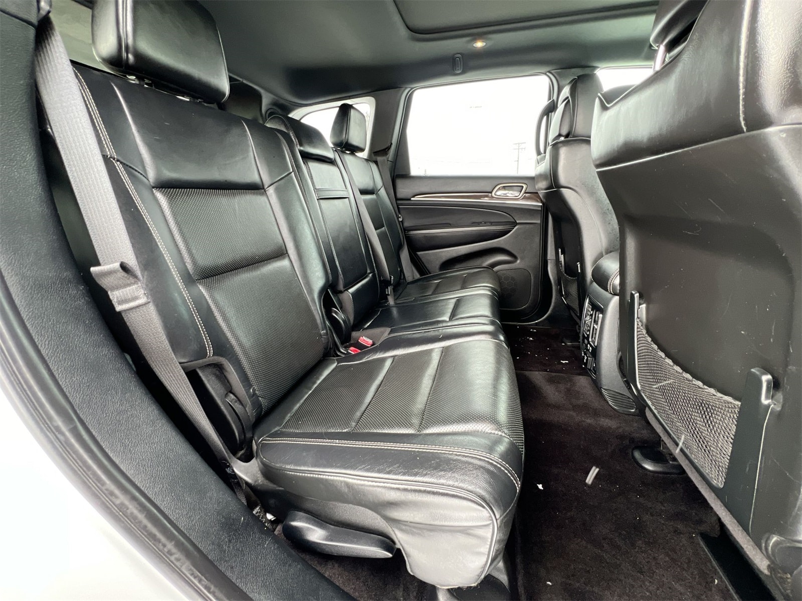 Thumbnail: 2017 Jeep Grand Cherokee - 20