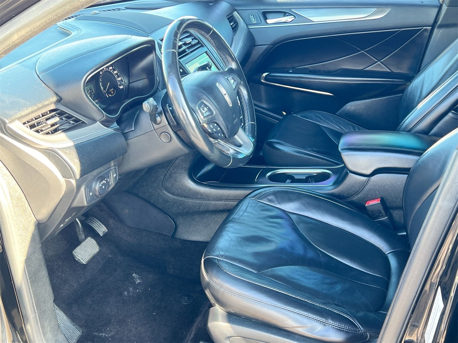 Thumbnail: 2018 Lincoln MKC - 10