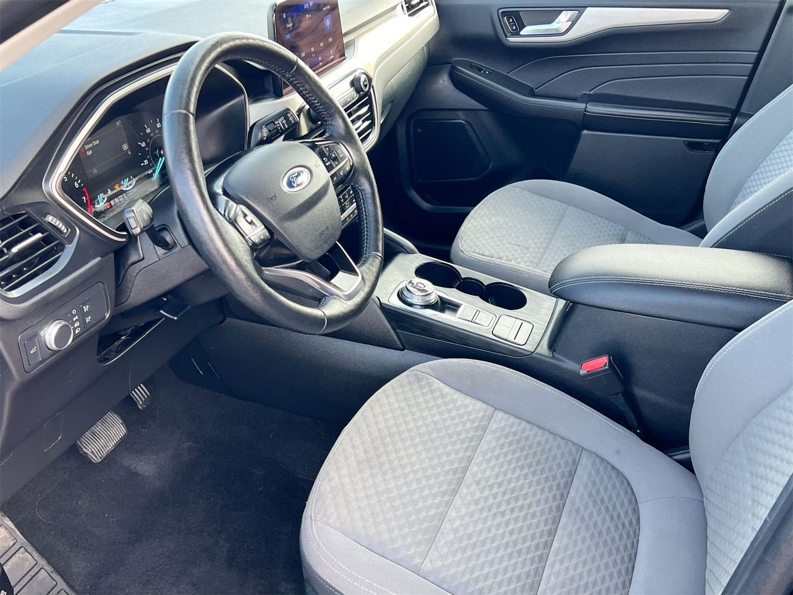 Thumbnail: 2021 Ford Escape - 10