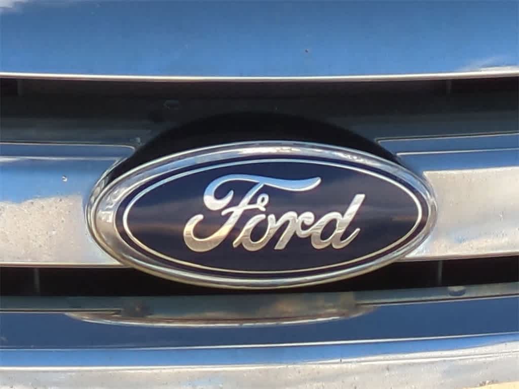 2010 Ford Fusion SE 12