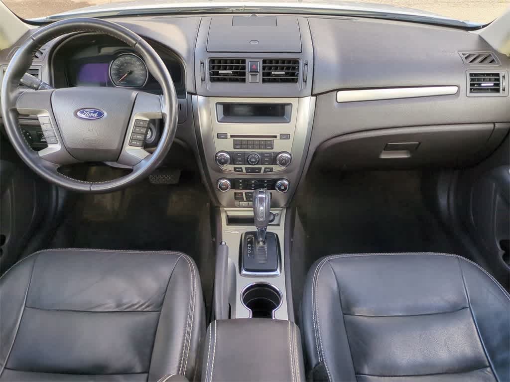 2010 Ford Fusion SE 16
