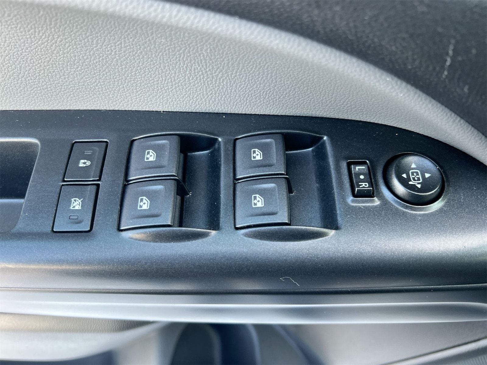 Thumbnail: 2021 Chevrolet Colorado - 17