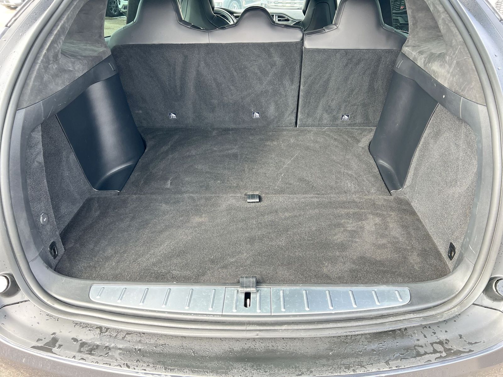 Thumbnail: 2017 Tesla Model X - 32