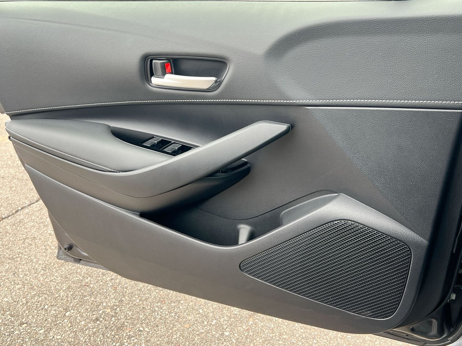 Thumbnail: 2022 Toyota Corolla - 29