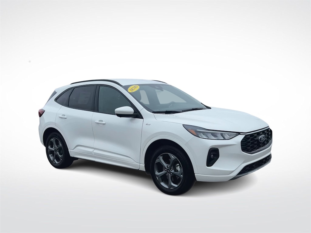 Used 2024 Ford Escape Hybrid ST-Line Select SUV