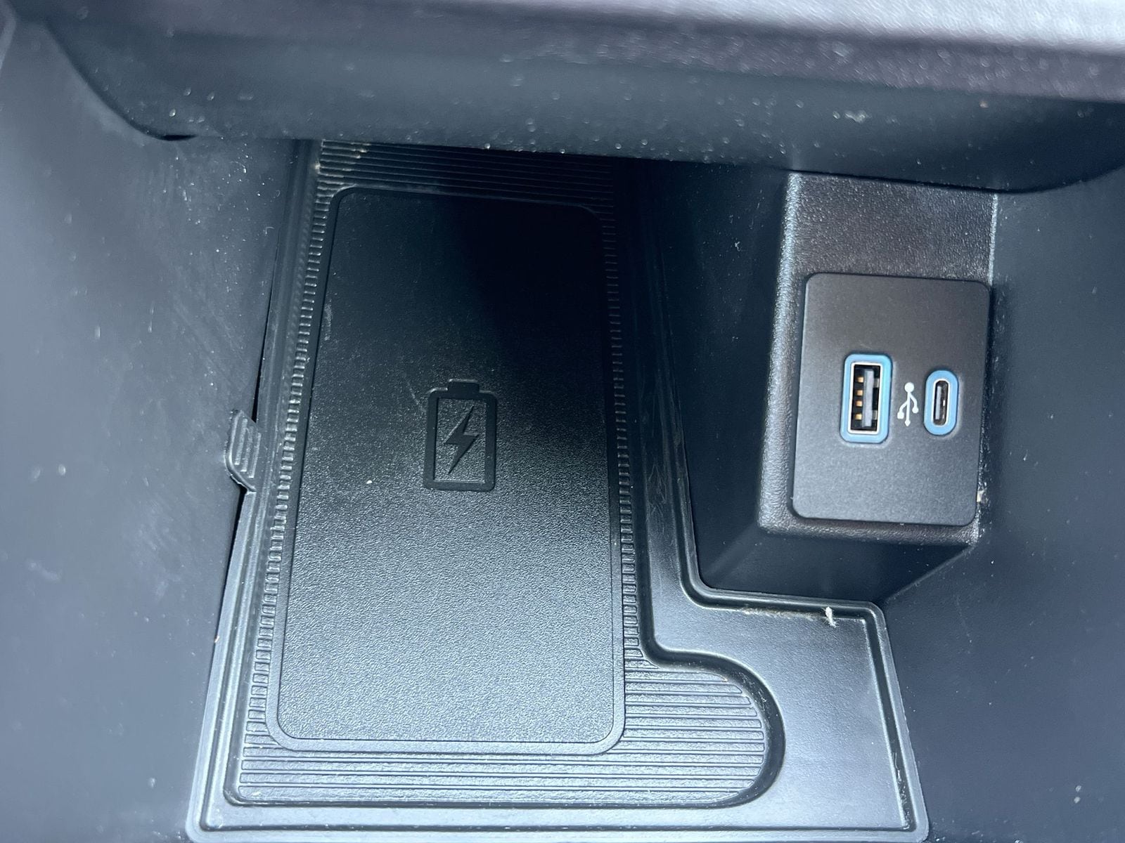 Thumbnail: 2023 Ford Edge - 28