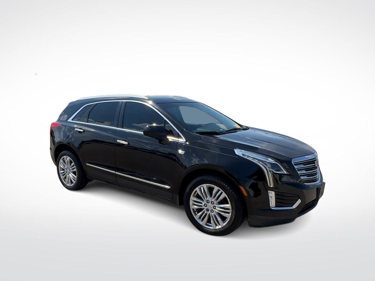Thumbnail: 2017 Cadillac XT5 - 2