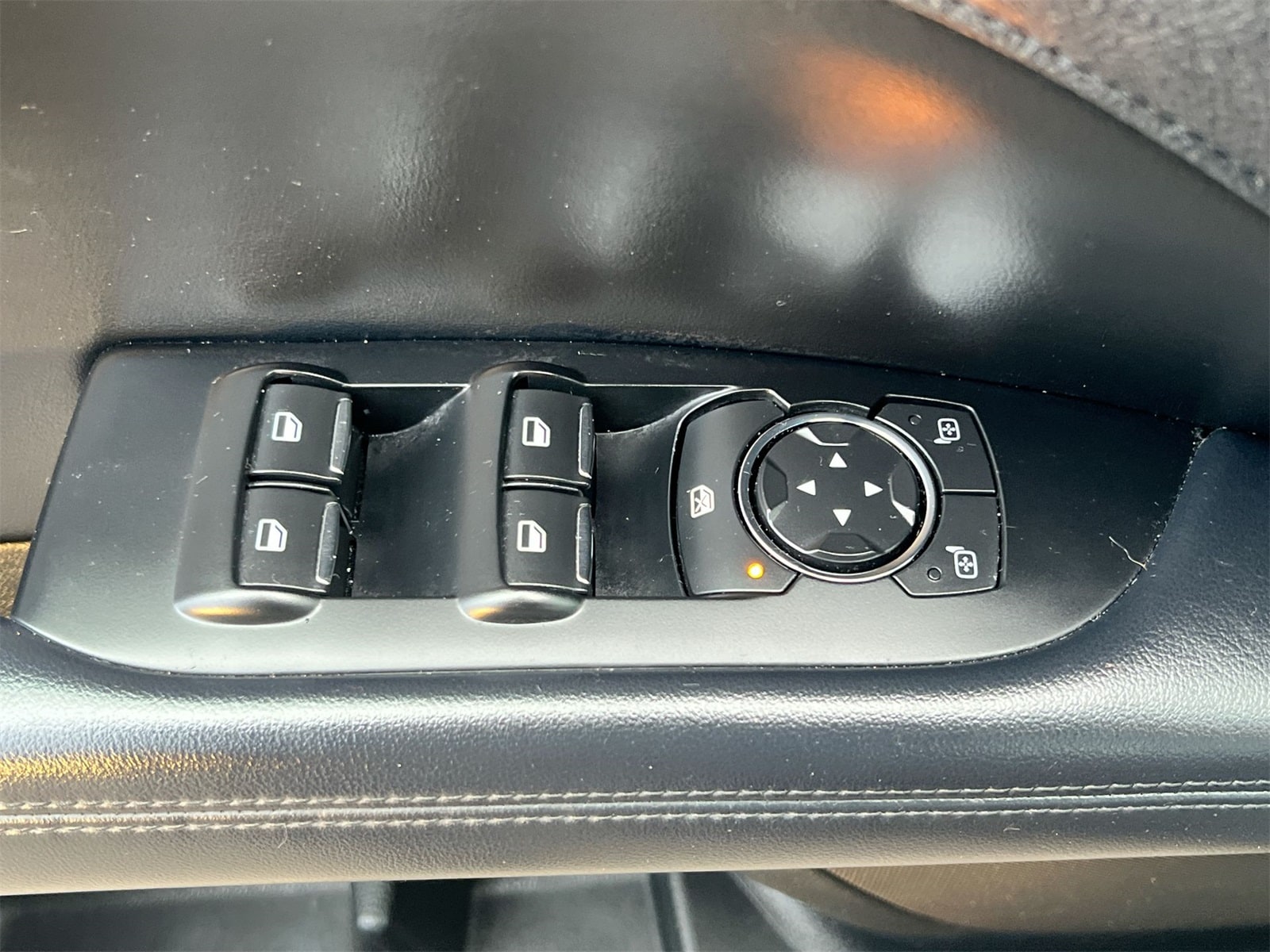 Thumbnail: 2018 Lincoln MKZ - 18