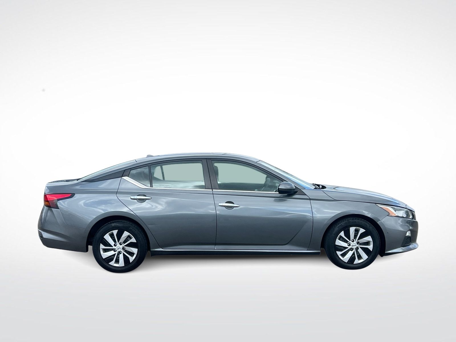 Thumbnail: 2020 Nissan Altima - 9