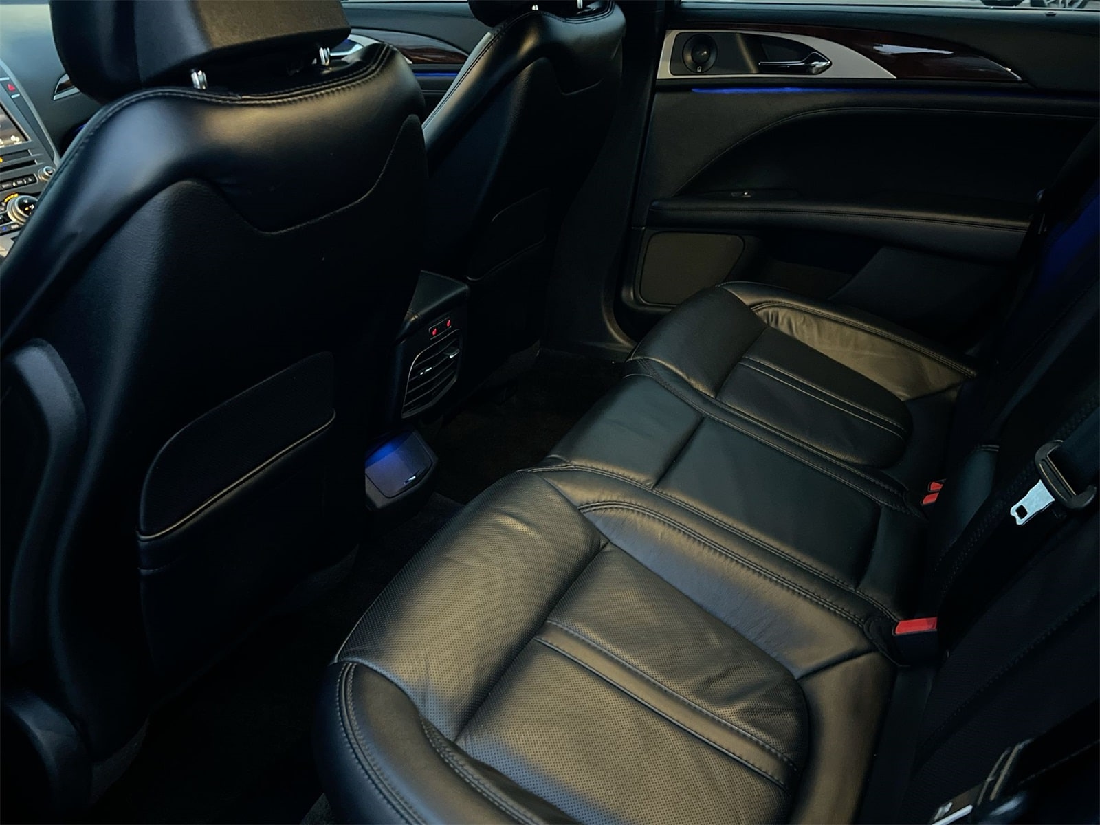 Thumbnail: 2018 Lincoln MKZ - 18