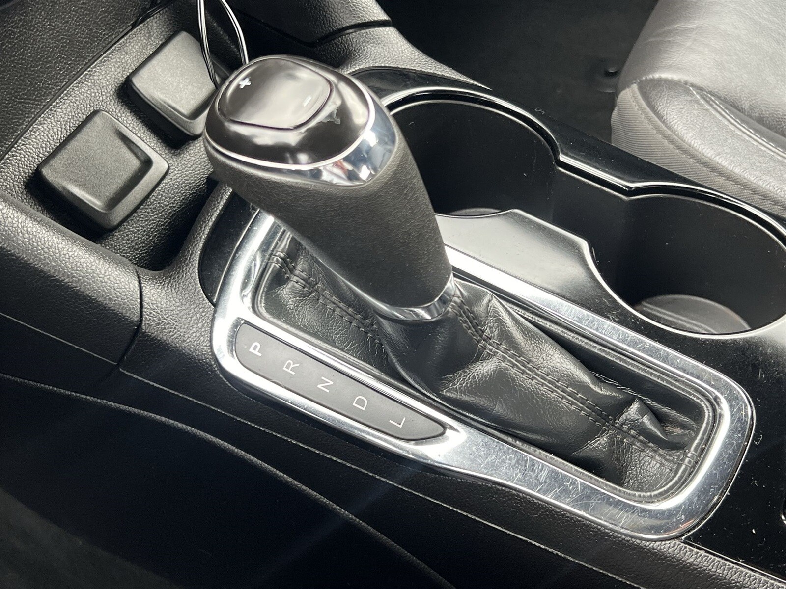 Thumbnail: 2017 Chevrolet Cruze - 33