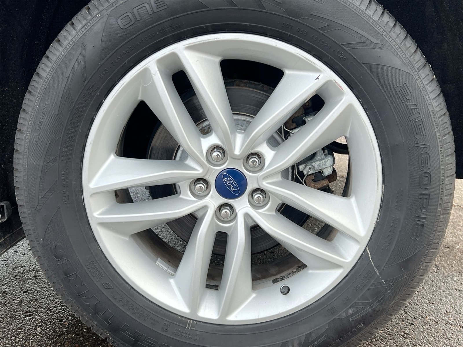 Thumbnail: 2017 Ford Edge - 14