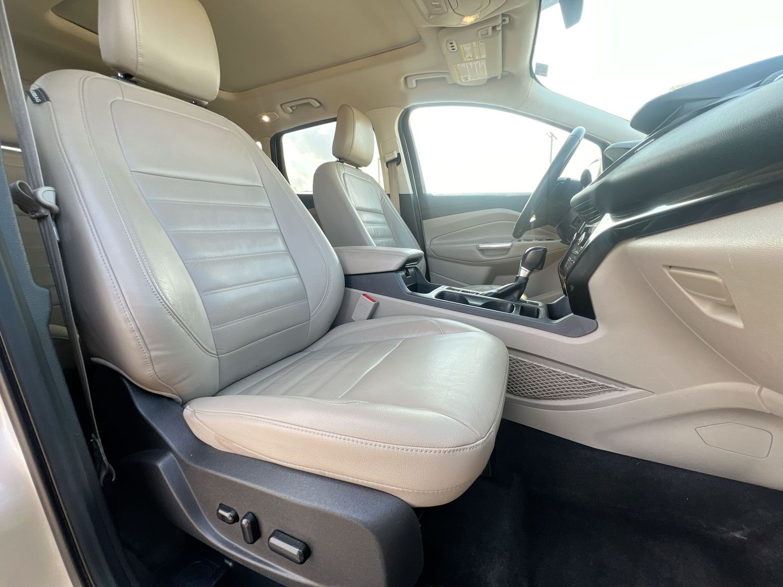 Thumbnail: 2018 Ford Escape - 21